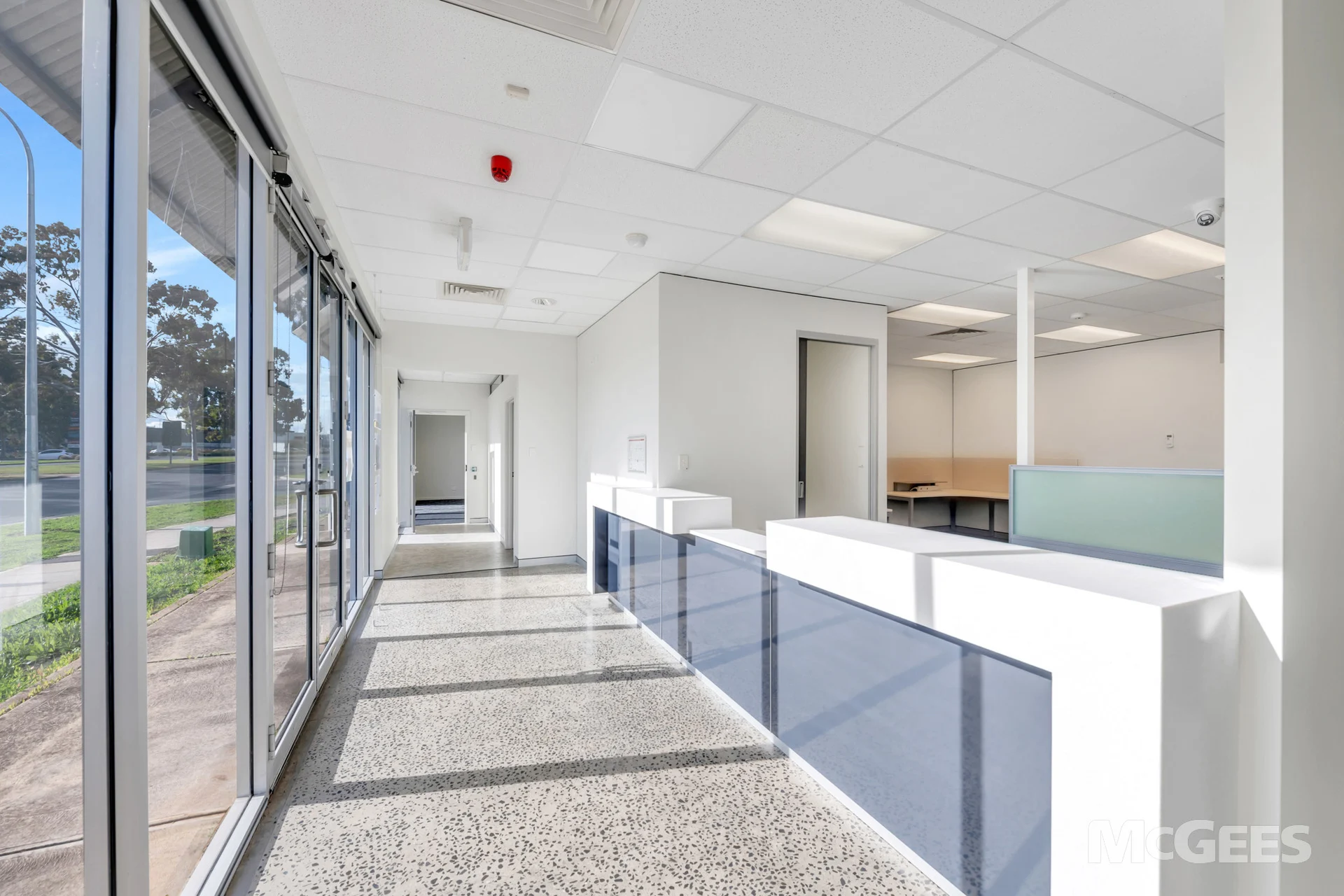 7 Philip Highway, Elizabeth — image 2
