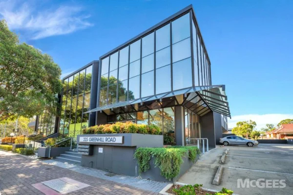 225 Greenhill Road, Dulwich