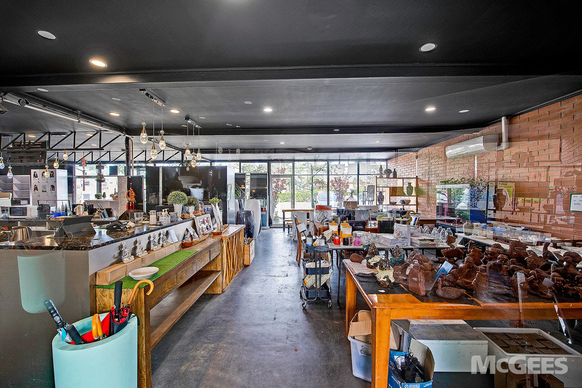 504 Churchill Road, Kilburn — image 4