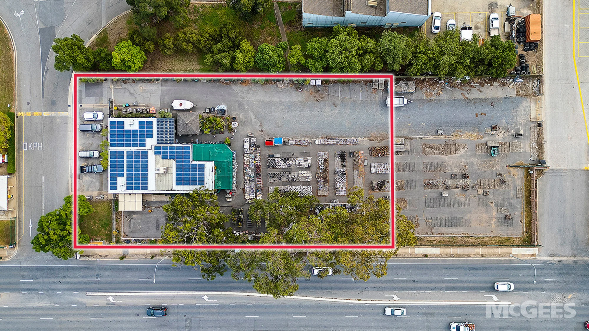 504 Churchill Road, Kilburn — image 8