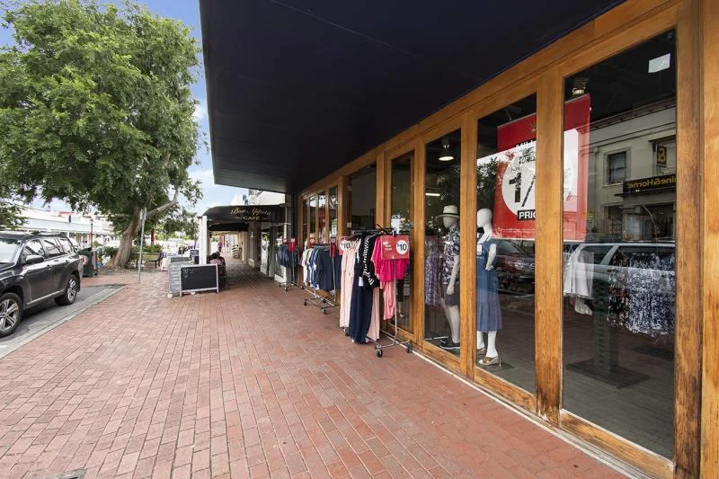 56 Ocean Street, Victor Harbor — image 2