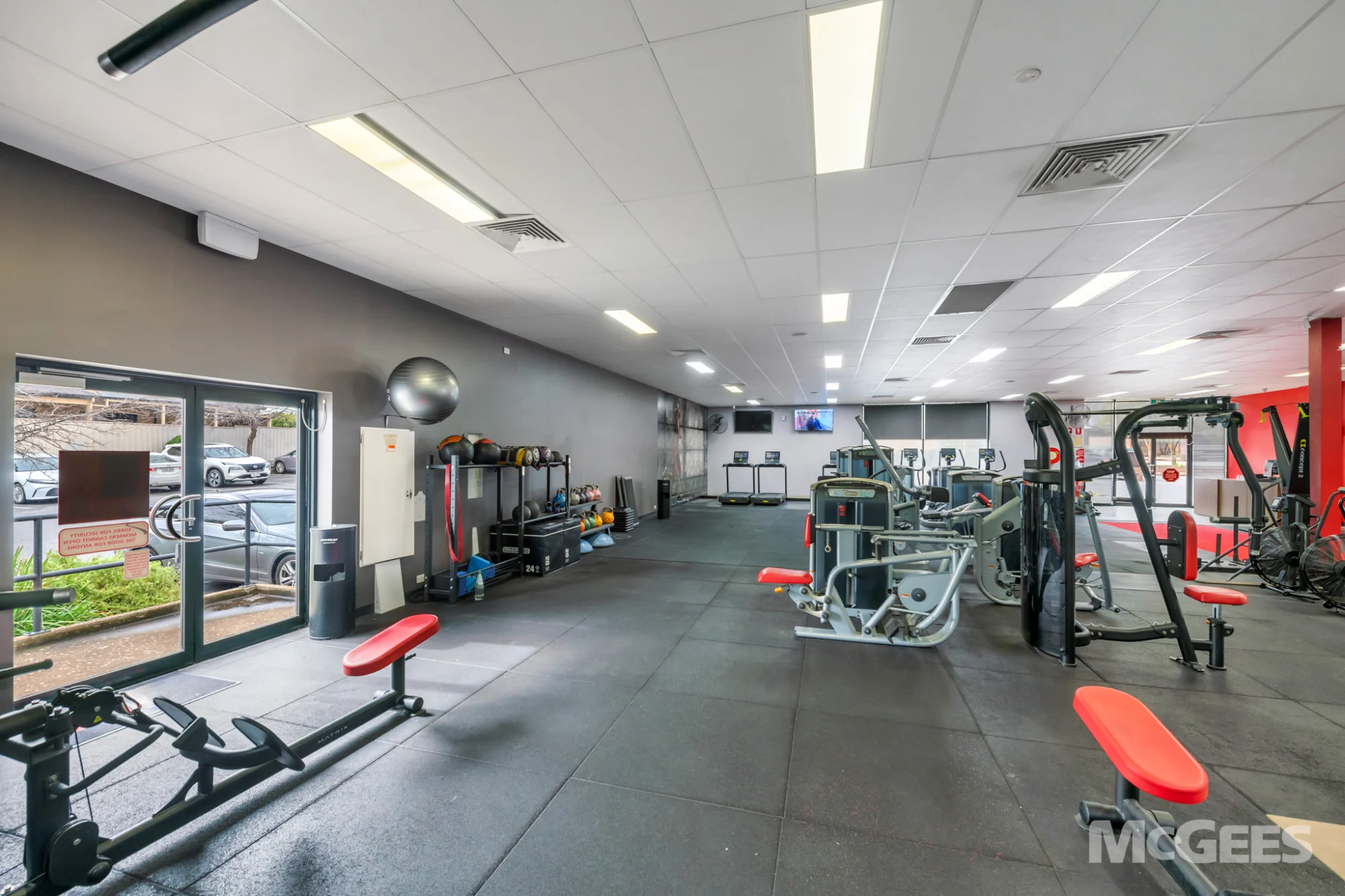 Shop 8/177-195 Fosters Road, Northgate — image 2