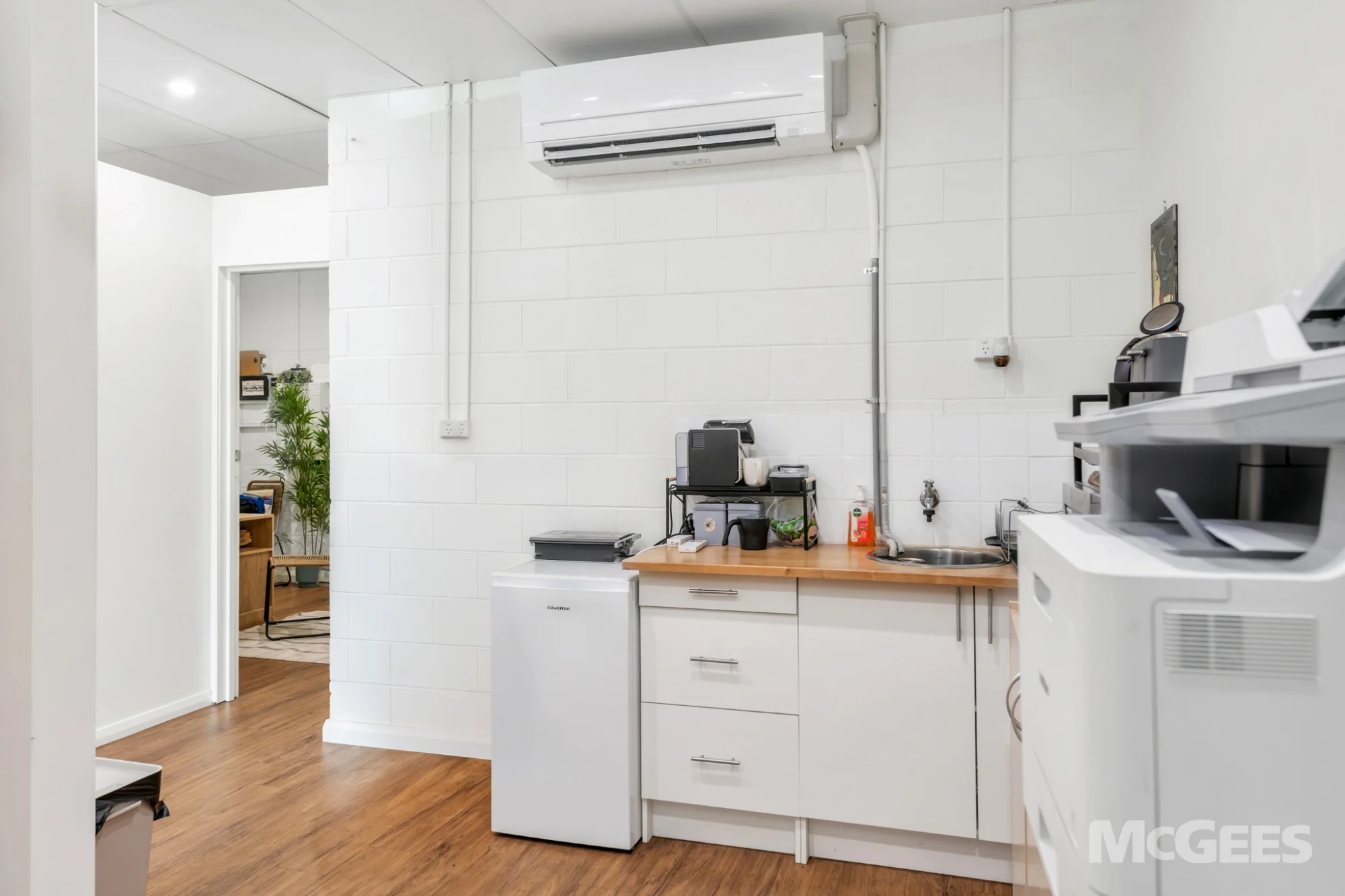 Shop E/153-165 Henley Beach Road, Torrensville — image 4