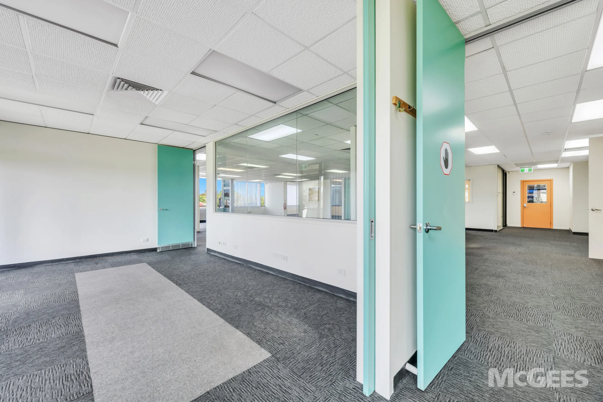 111 Beach Road, Christies Beach — image 4