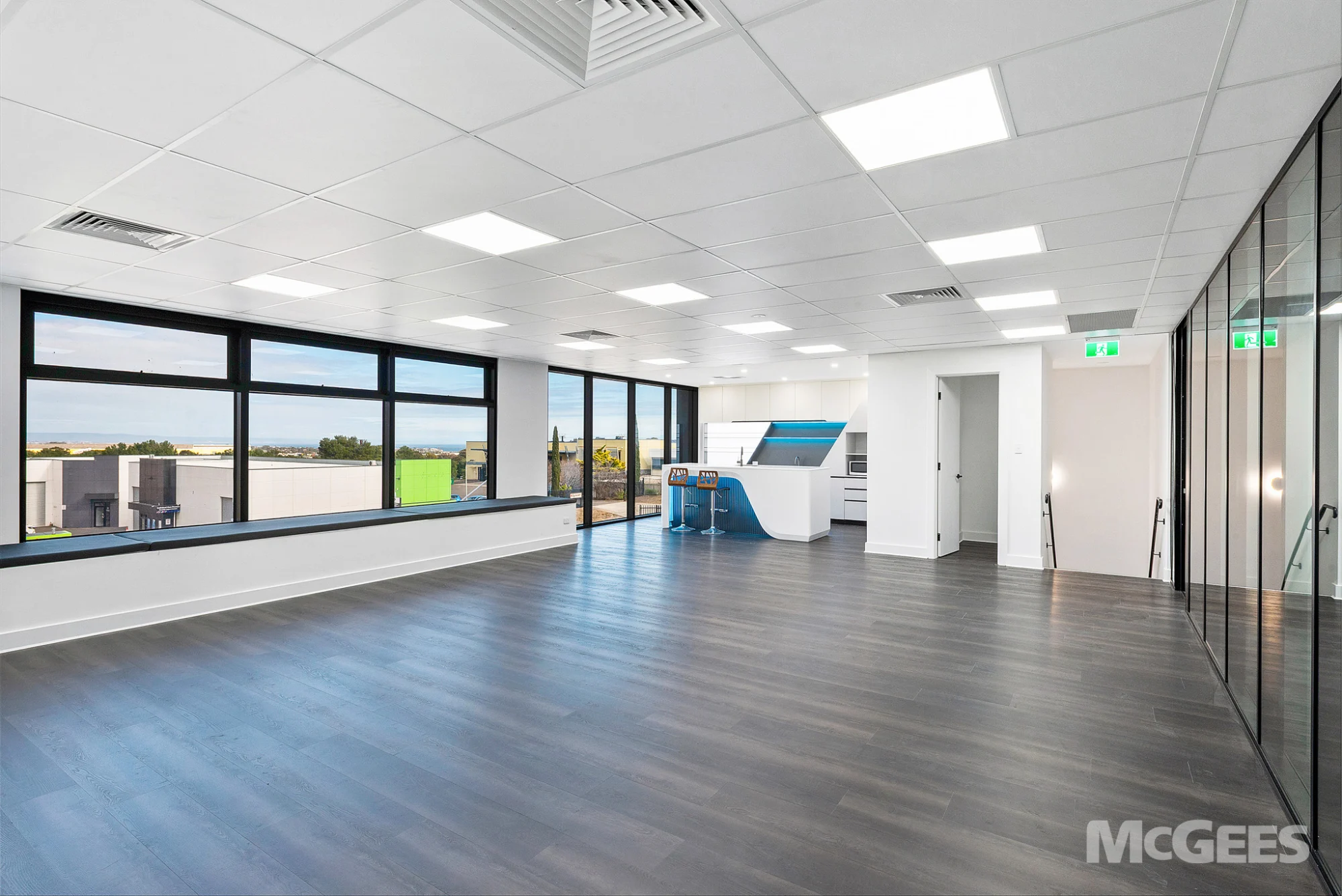 Unit 2 & 3/14 Ellemsea Circuit, Lonsdale — image 4